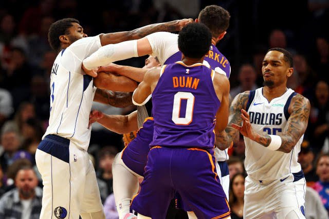 Phoenix Suns and Dallas Mavericks Players Suspended After Brutal Fight On-Court Brawl According To NBA Insider Front Office Confirmed