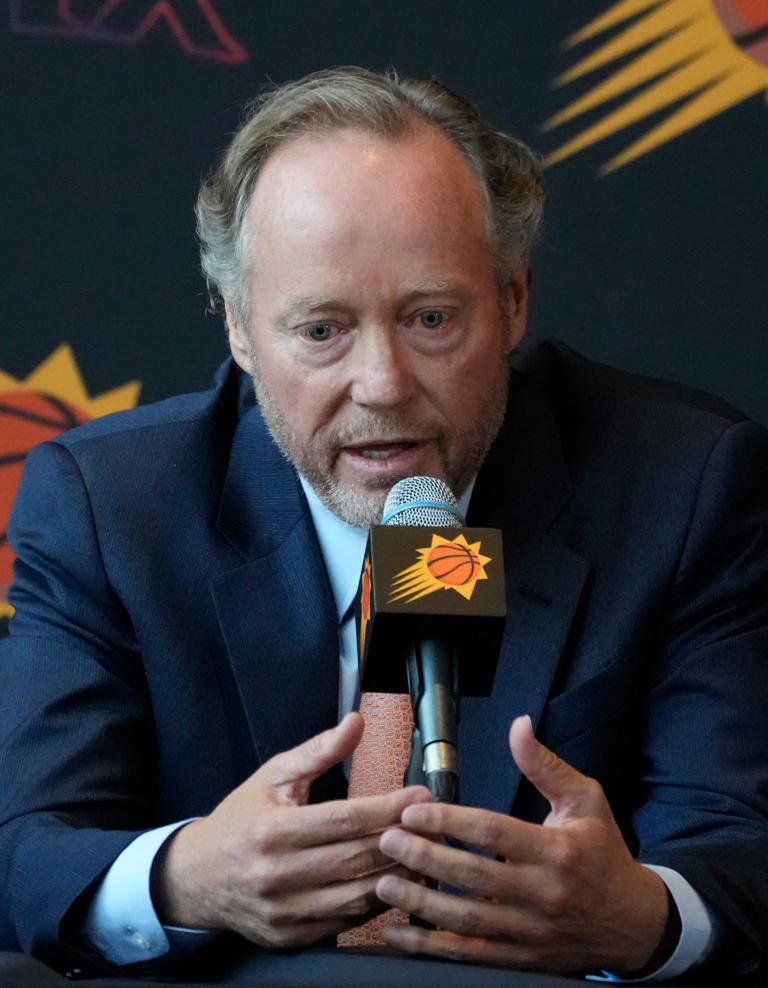 Budenholzer Addresses Issues: Booker ‘Shocked’ by Request to ‘Tone Down’ Communication