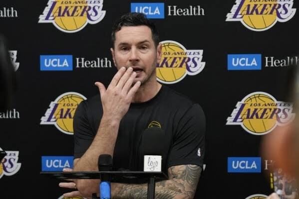 JJ Redick Expresses His Emotions Concerns for Lakers’ Playoff Hopes as Coach Announces Key Locker Room Shakeup Solution NBA Insider Confirmed