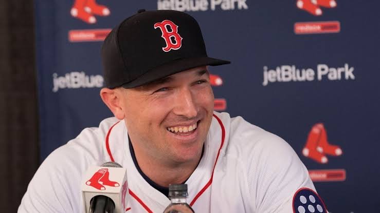 From the Mound to the Mic: Former Red Sox All-Star Joins ESPN in Bold Career Shift