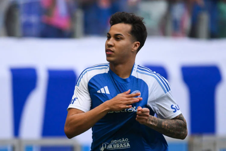 Deal Finalize:Golden Boot-chasing striker in brutal West Ham snub as he accepted to £22m bid claims