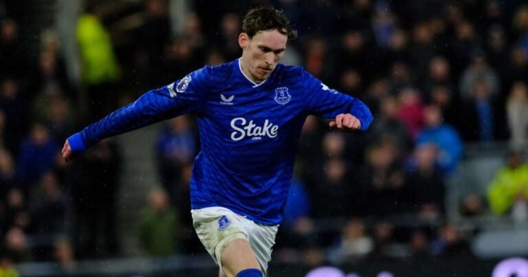 Unexpected Decision: Everton Boss David Moyes Faces Huge Setback as Garner Makes Tough Decision to Leave