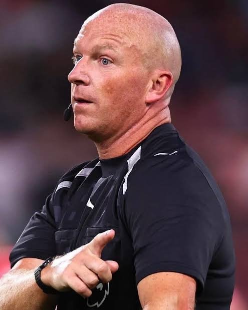 ESPN Report:The punishment Simon Hooper received after major mistake against West Ham United vs Brighton is ban