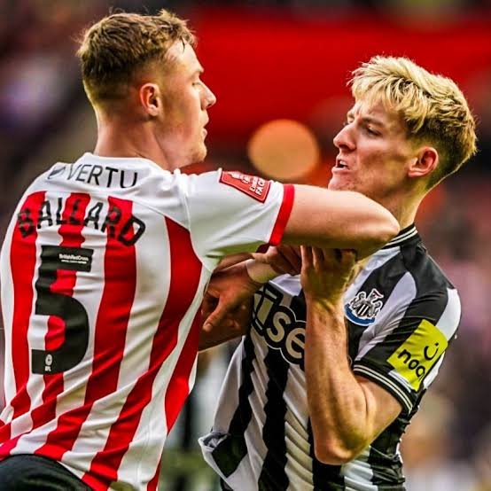 Bring Them On” – Sunderland A.F.C. Star Fires Six-Word Warning to Newcastle United F.C. After FA Cup Triumph