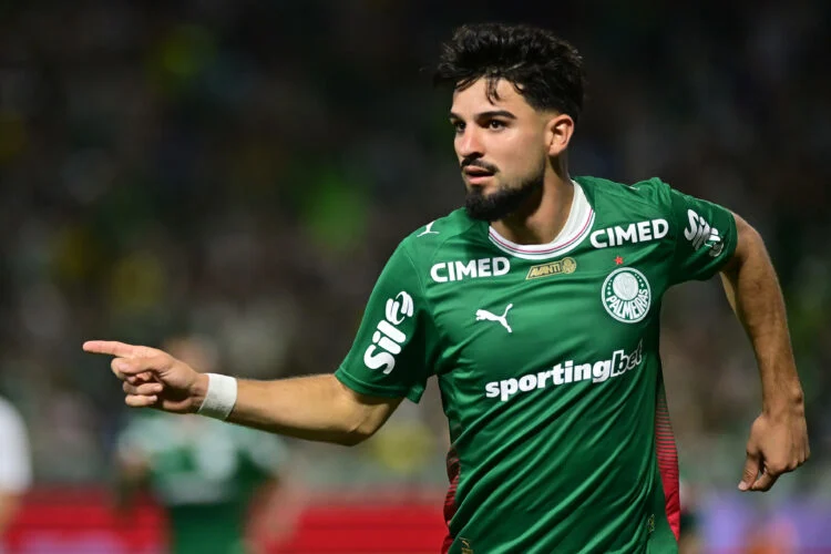 West Ham has enter verbal agreement tomake Flaco Lopez signing a priority this summer