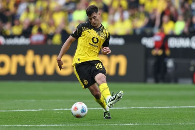 Chelsea aktiviert Klausel bei Borussia Dortmund – Entscheidung über Verteidiger gefallen