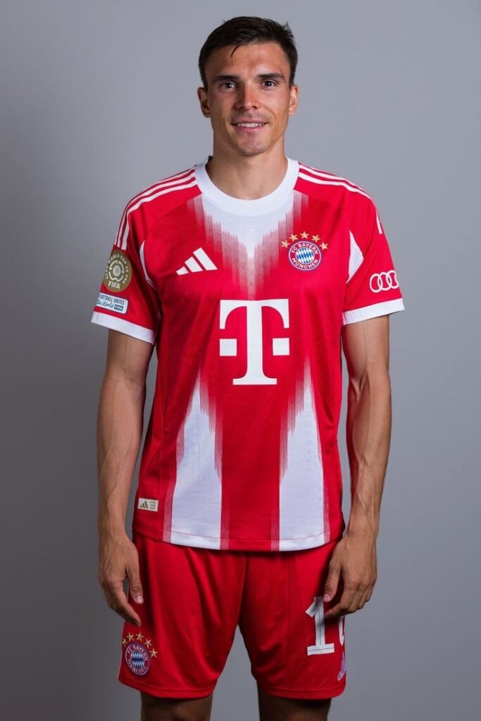 João Palhinha ist ausverkauft. Bayern FC strebt eher darauf ab, den Kader zu verkleinern und die Finanzen auszugleichen. Schreibe einen attraktiven Artikel darüber für einen Blogbeitrag