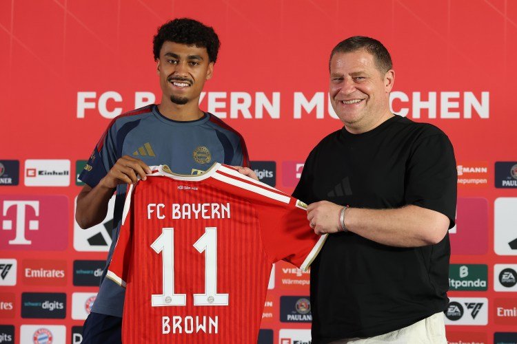 EILMELDUNG: Nathaniel Brown trägt künftig die Rückennummer 11 beim FC Bayern – Das sagt Trainer Vincent Kompany dazu