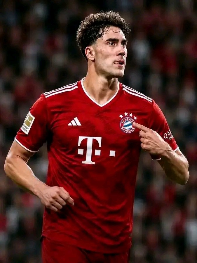 FC Bayern gibt Vollgas: Finale Offerte für Dušan Vlahović – Transfer steht offenbar unmittelbar vor dem Abschluss